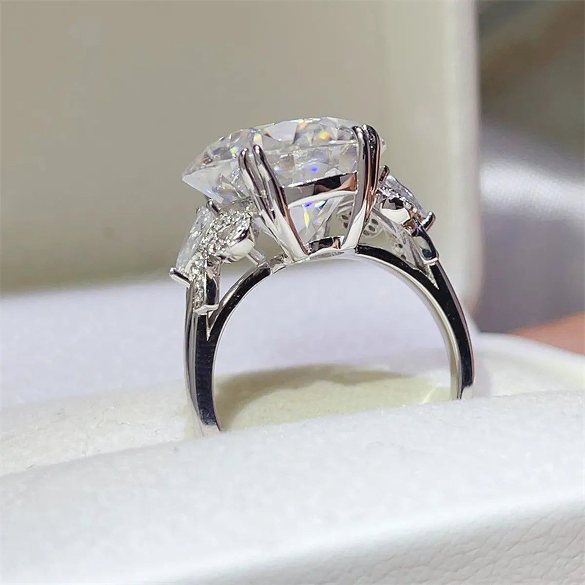 10 Carat Moissanite 925 Sterling Silver Ring - Style Chic Couture