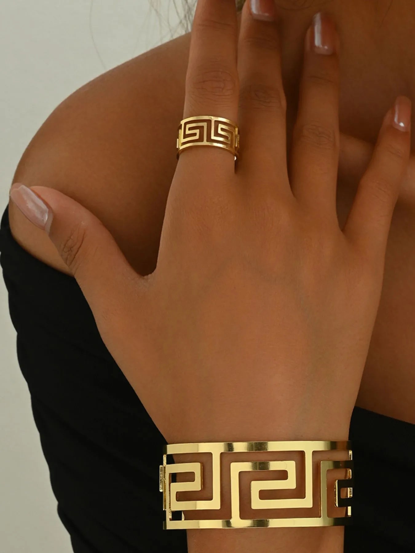 18K Gold - Plated Stainless Steel Geometric Bracelet and Ring Jewelry Set - Style Chic Couture