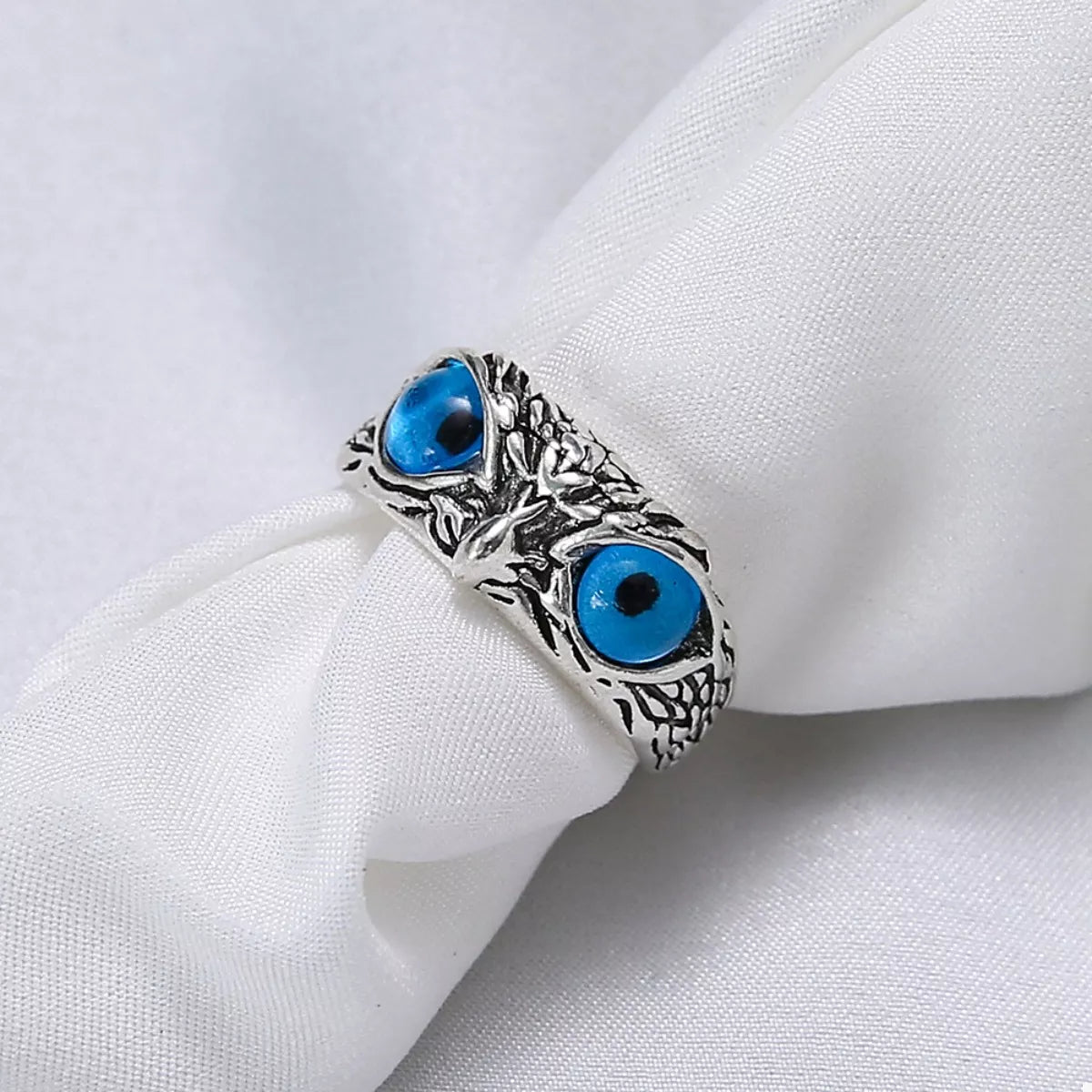 Alloy Owl Eyes Ring - Style Chic Couture