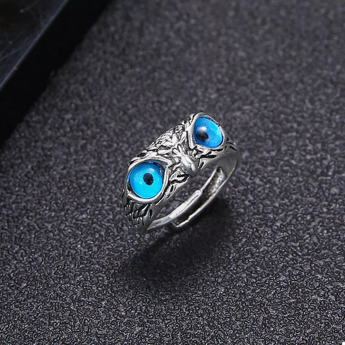 Alloy Owl Eyes Ring - Style Chic Couture