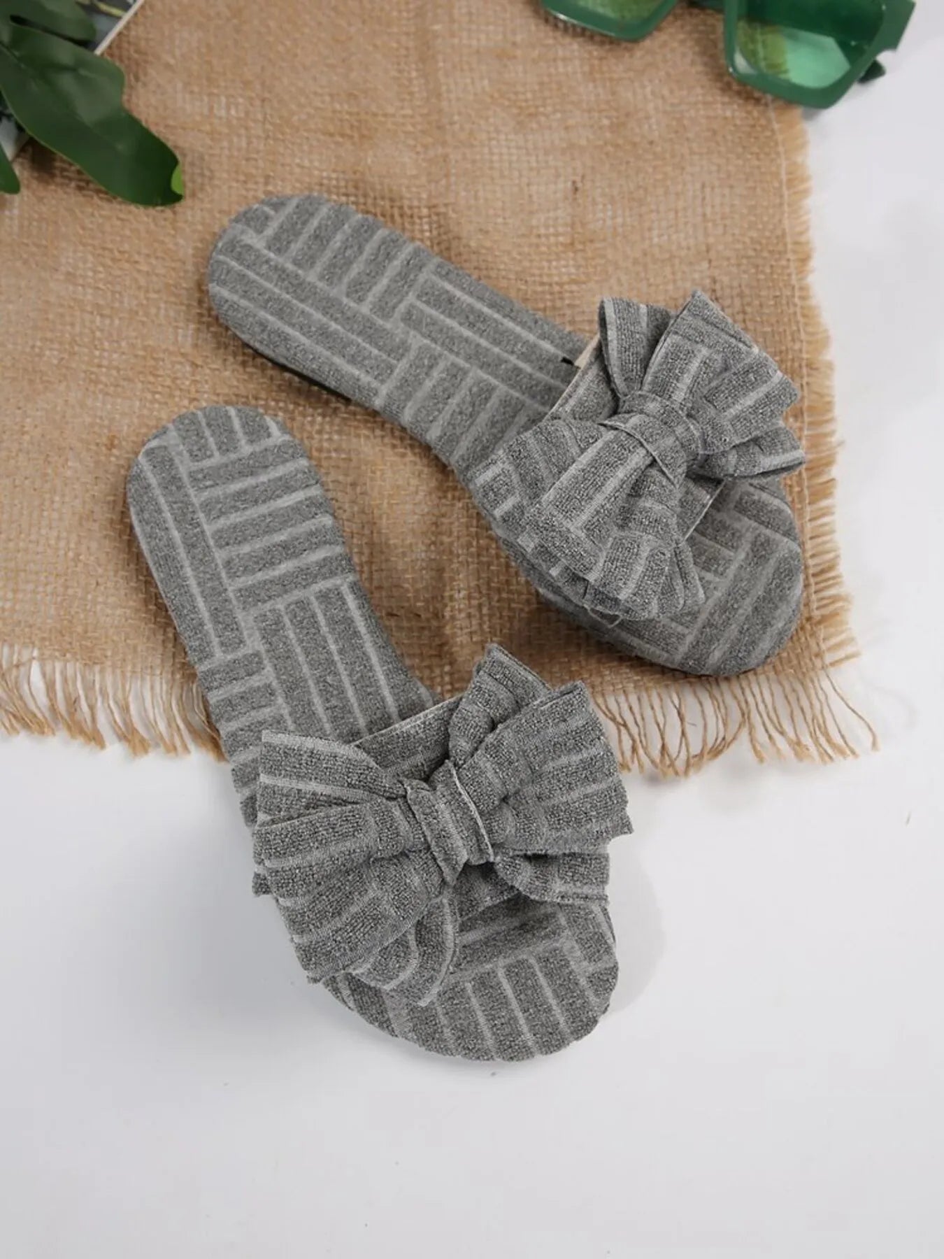 Bow Knot Open Toe Slippers - Cozy Slip-Ons for Ultimate Comfort!