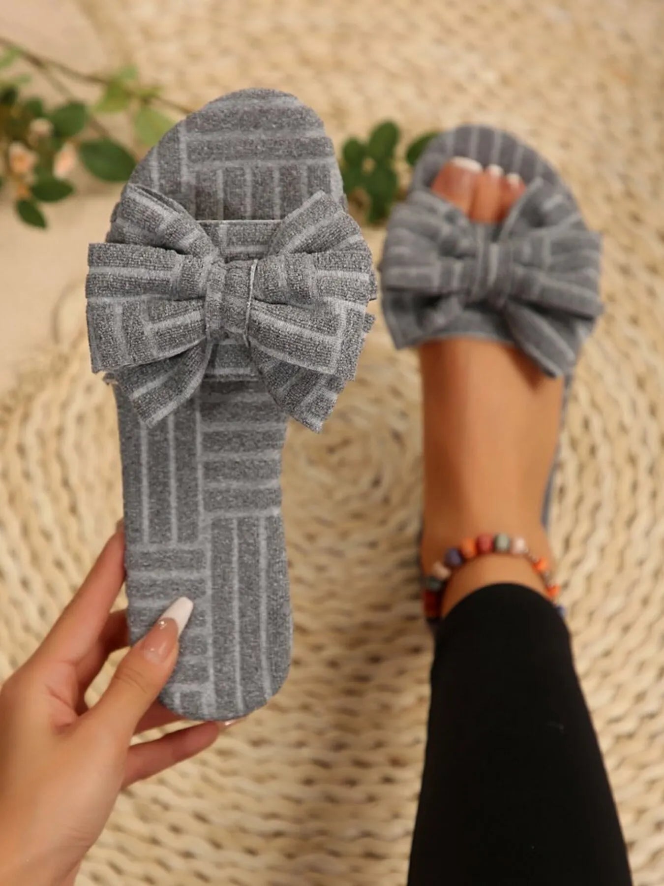 Bow Knot Open Toe Slippers - Cozy Slip-Ons for Ultimate Comfort!