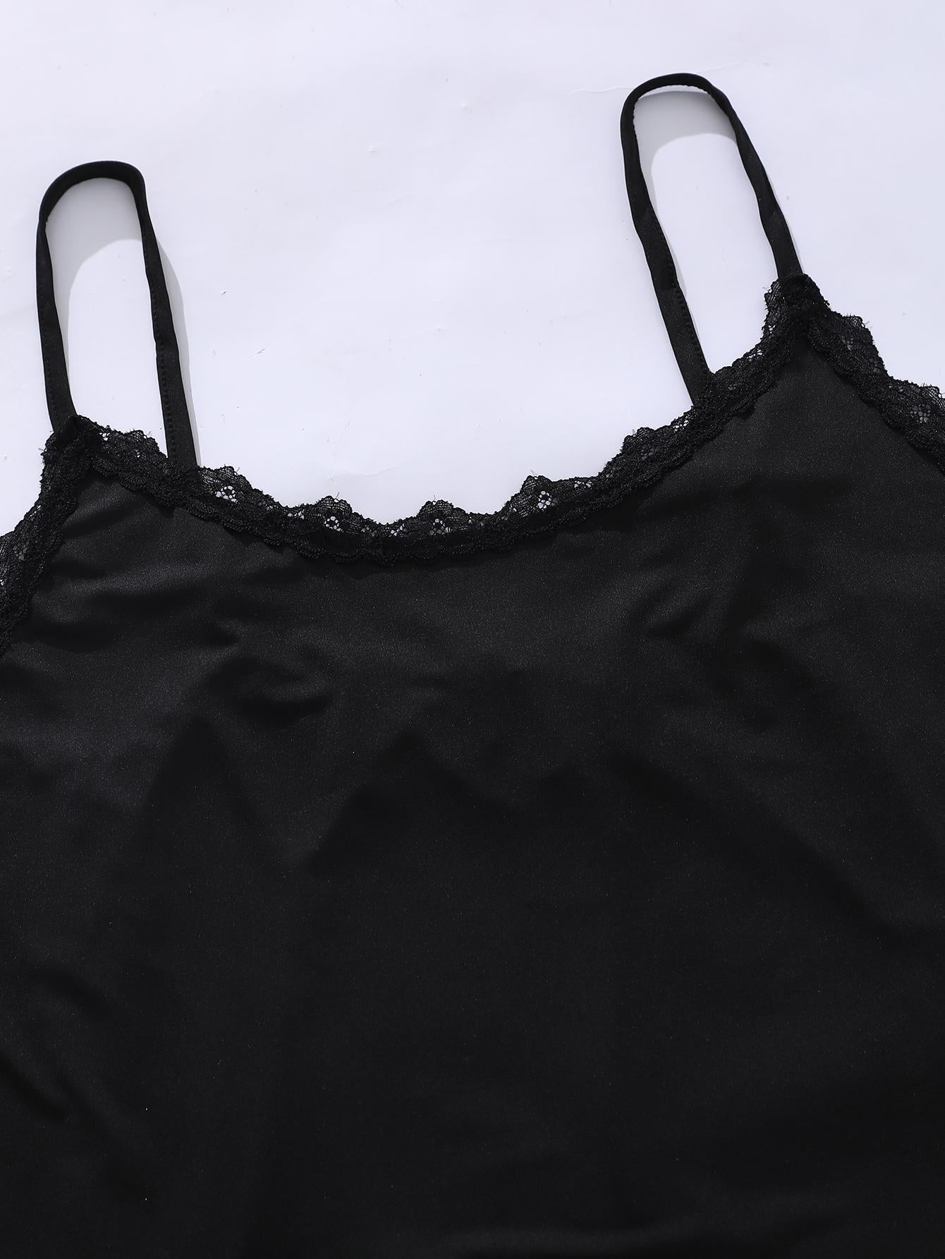 Lace Trim Scoop Neck Cami & Printed Shorts Pajama Set - Plus Size