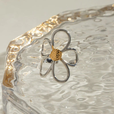 Two - Tone Daisy Flower Ring - Style Chic Couture